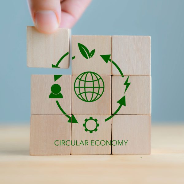 SOSTENIBILIDAD_Imagen-ambiental-cubos
